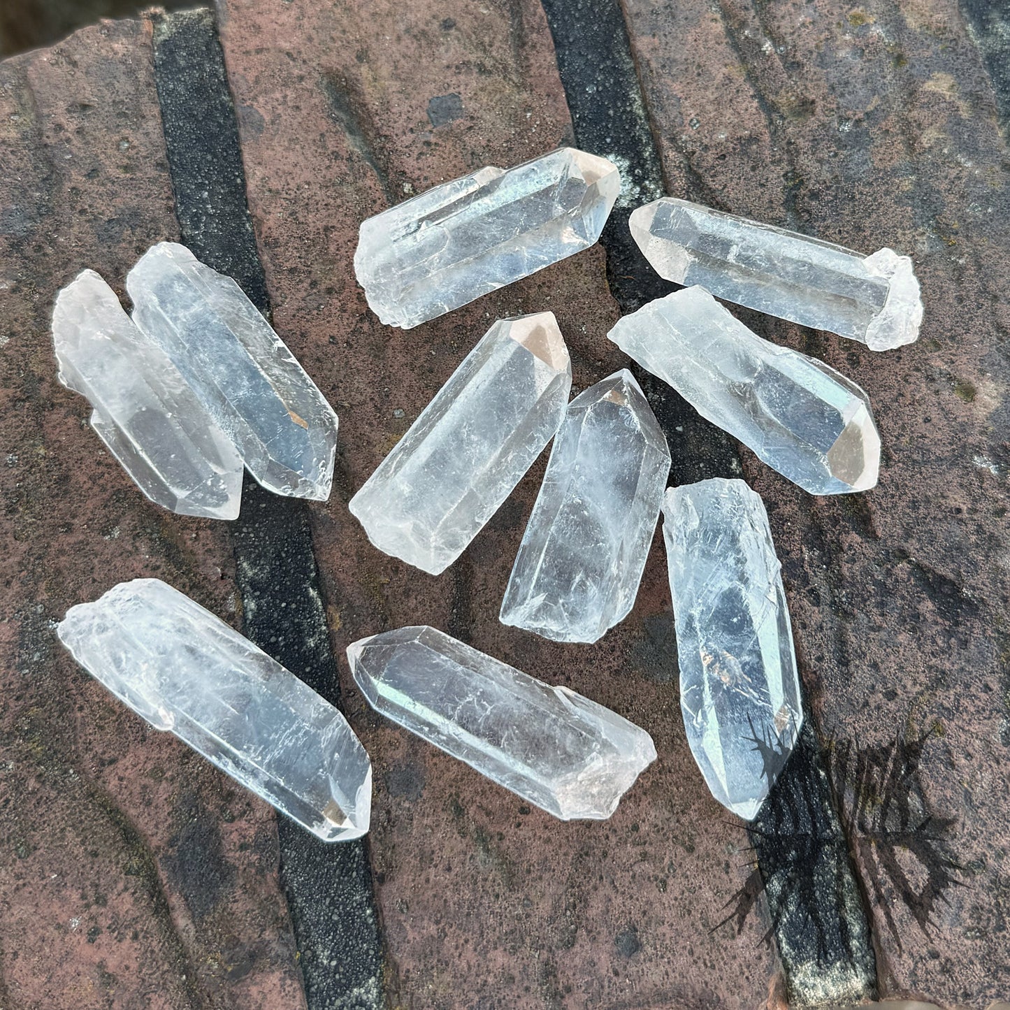 Large Quartz Points 20g-31g/ 44mm- 60mm each. Crystals healing. Spiritual supplies. Crystal points