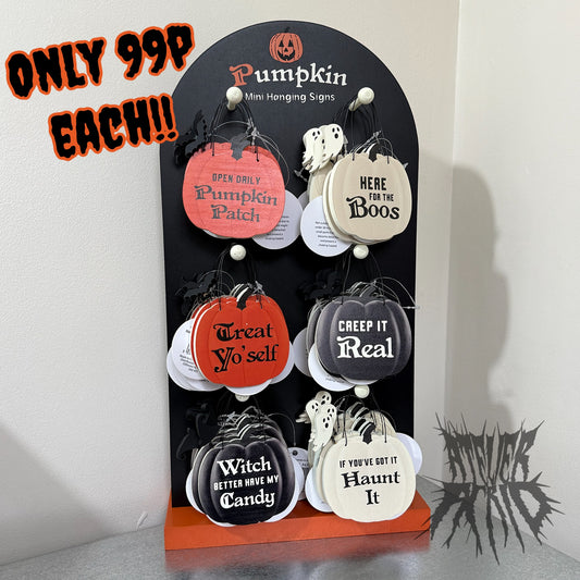 1x Mini Pumpkin Sign