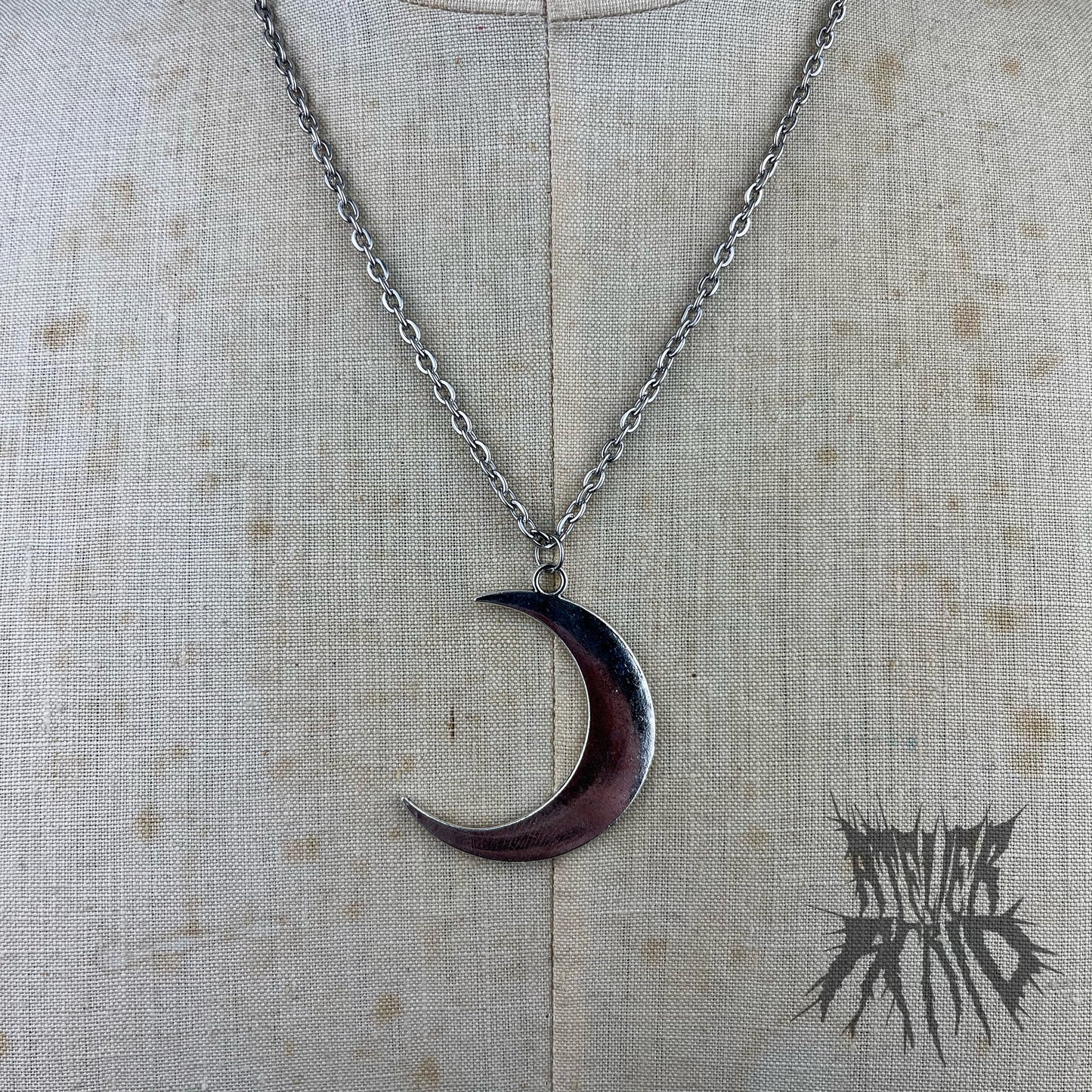 The Crescent Necklace