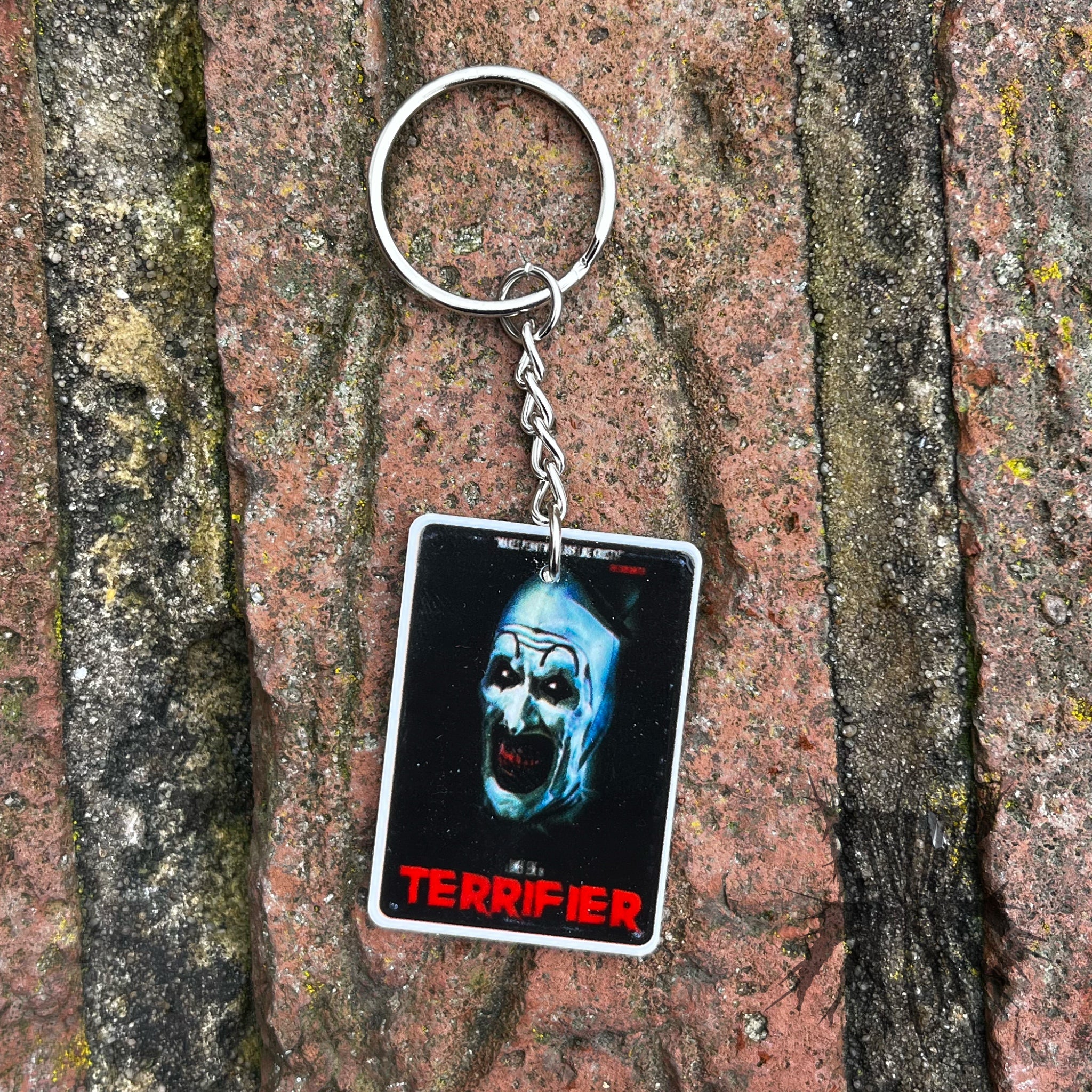 Terrifier Chain Wallet The Terrifier Poster Keyring – Atelier Acrid