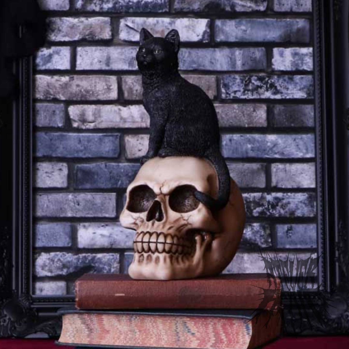 Familiar Fate 24.3cm