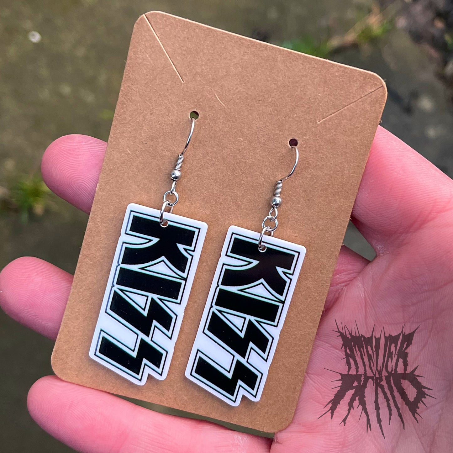 The Kiss Earrings